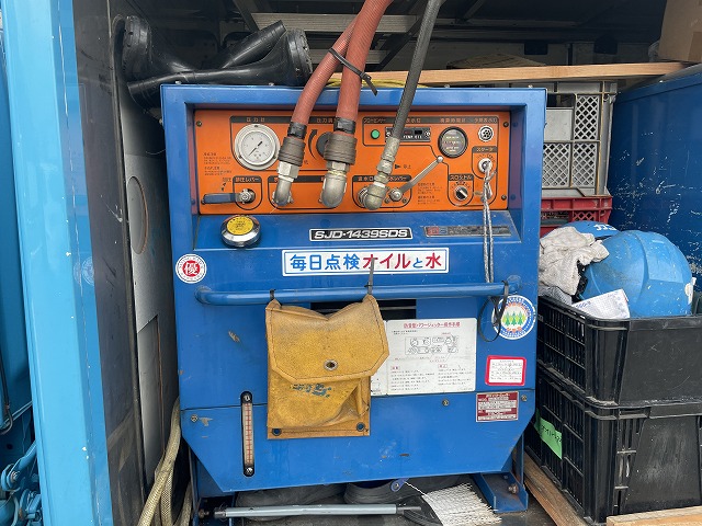 高圧洗浄車